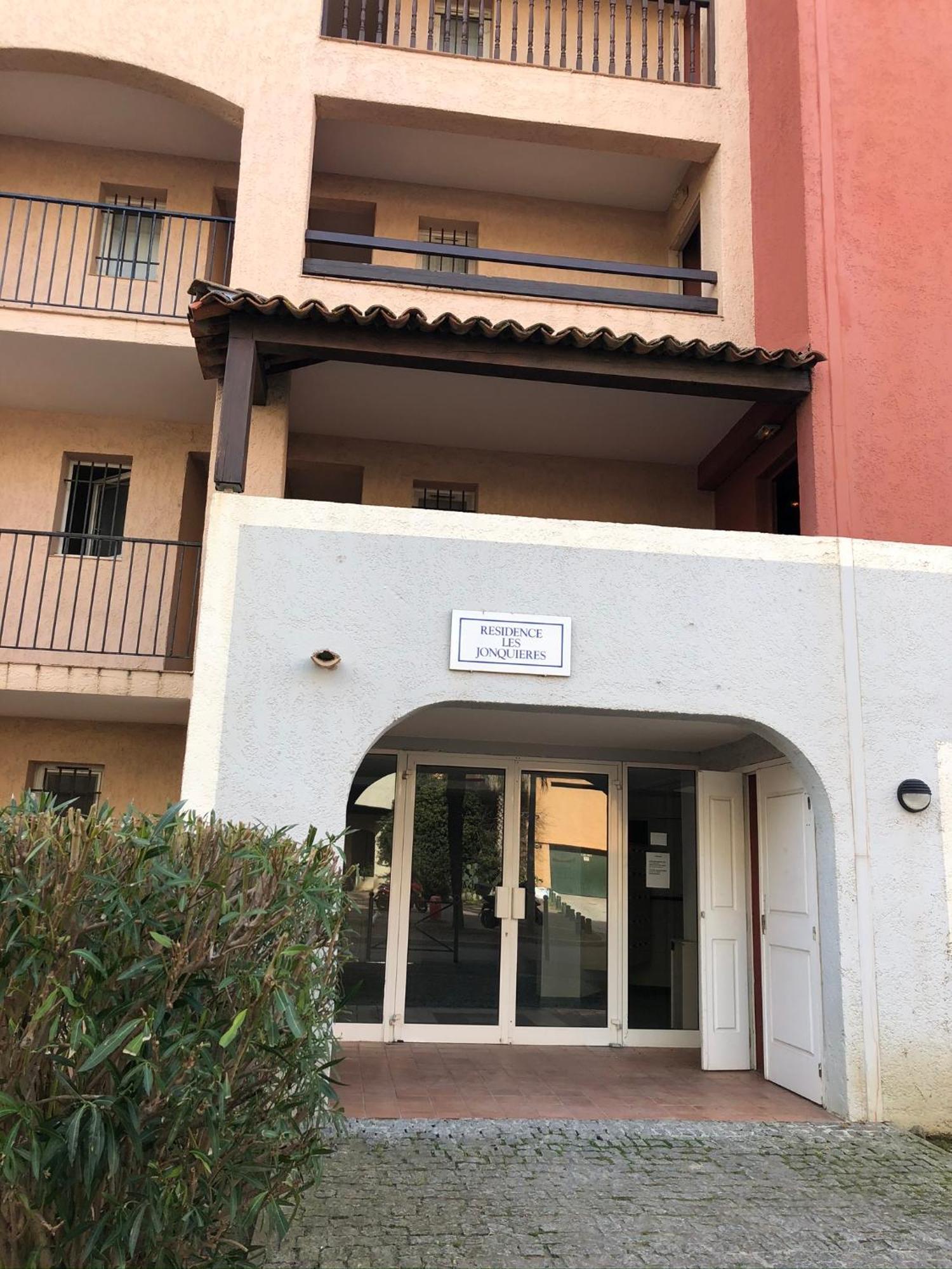 Le Sud Plage Et Piscine Gassin Exteriör bild